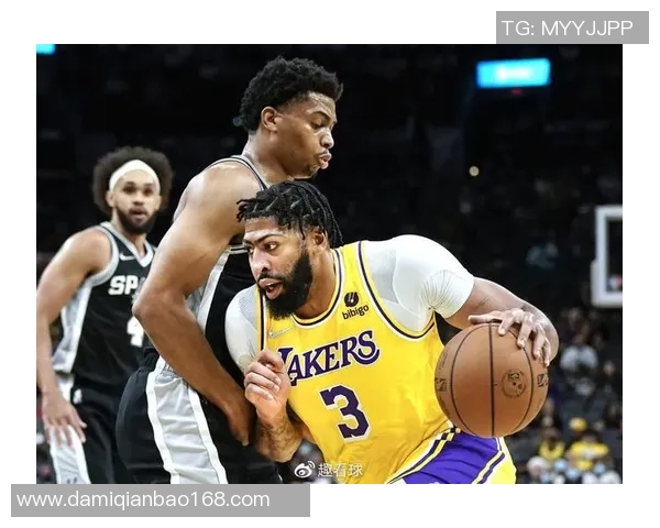 湖人对阵马刺精彩比赛录像回顾与分析全场亮点不容错过